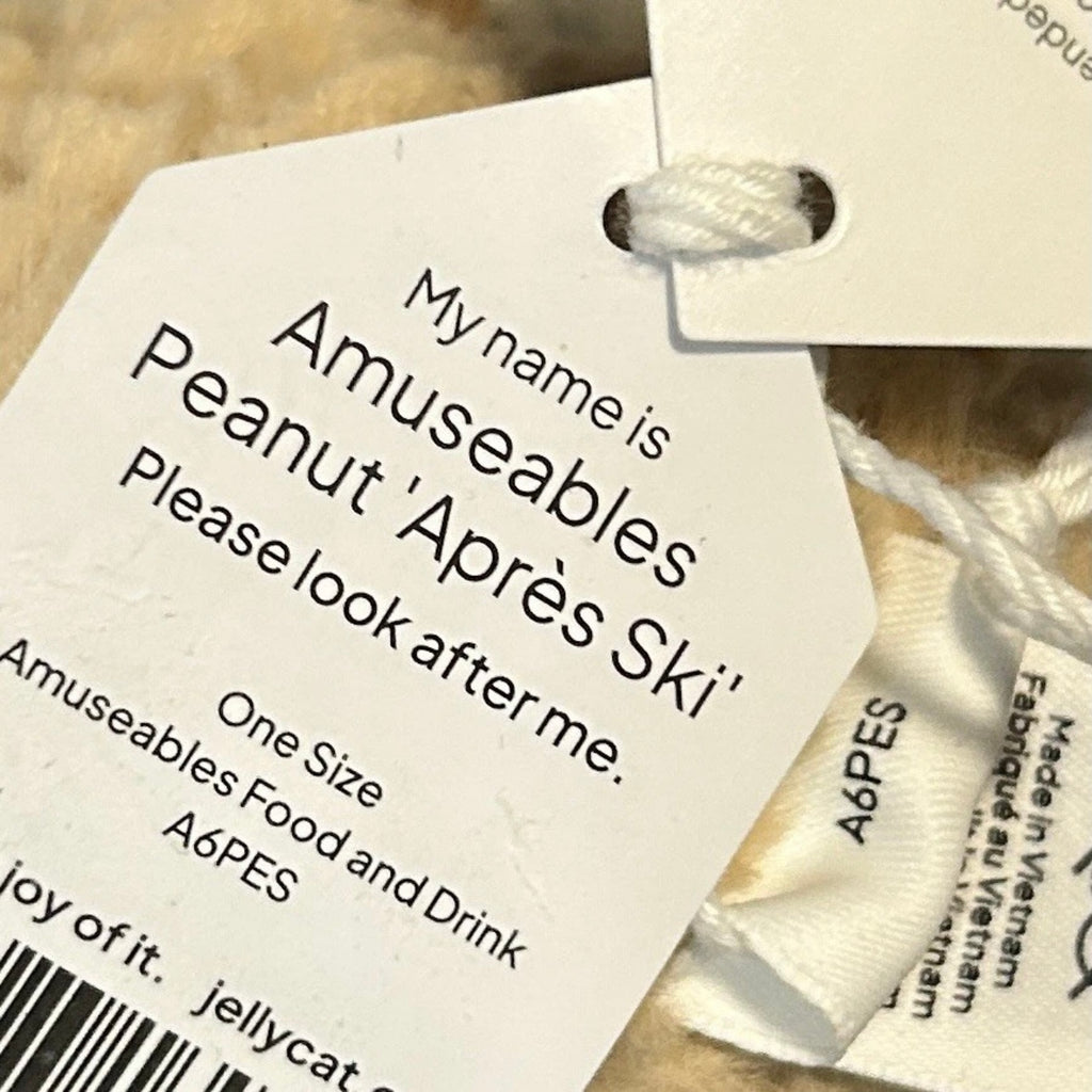 Jellycat Amuseables Peanut Après Ski