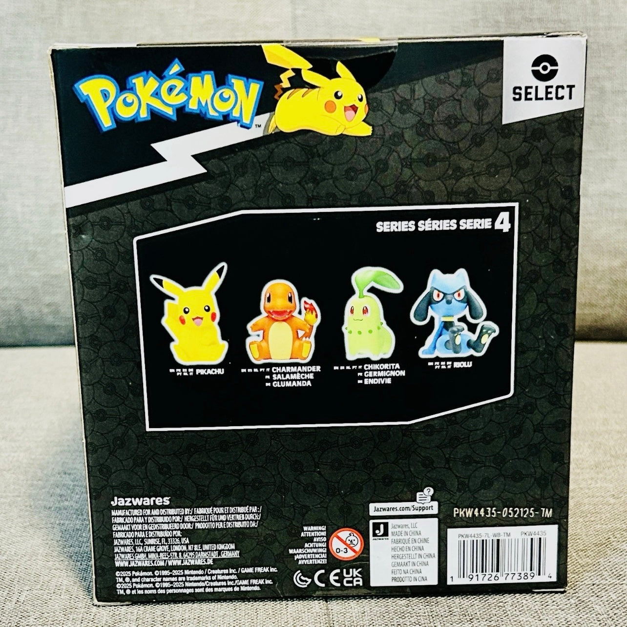 Pokémon Select Series 4 - Pikachu - Vinyl Figure - Jazwares