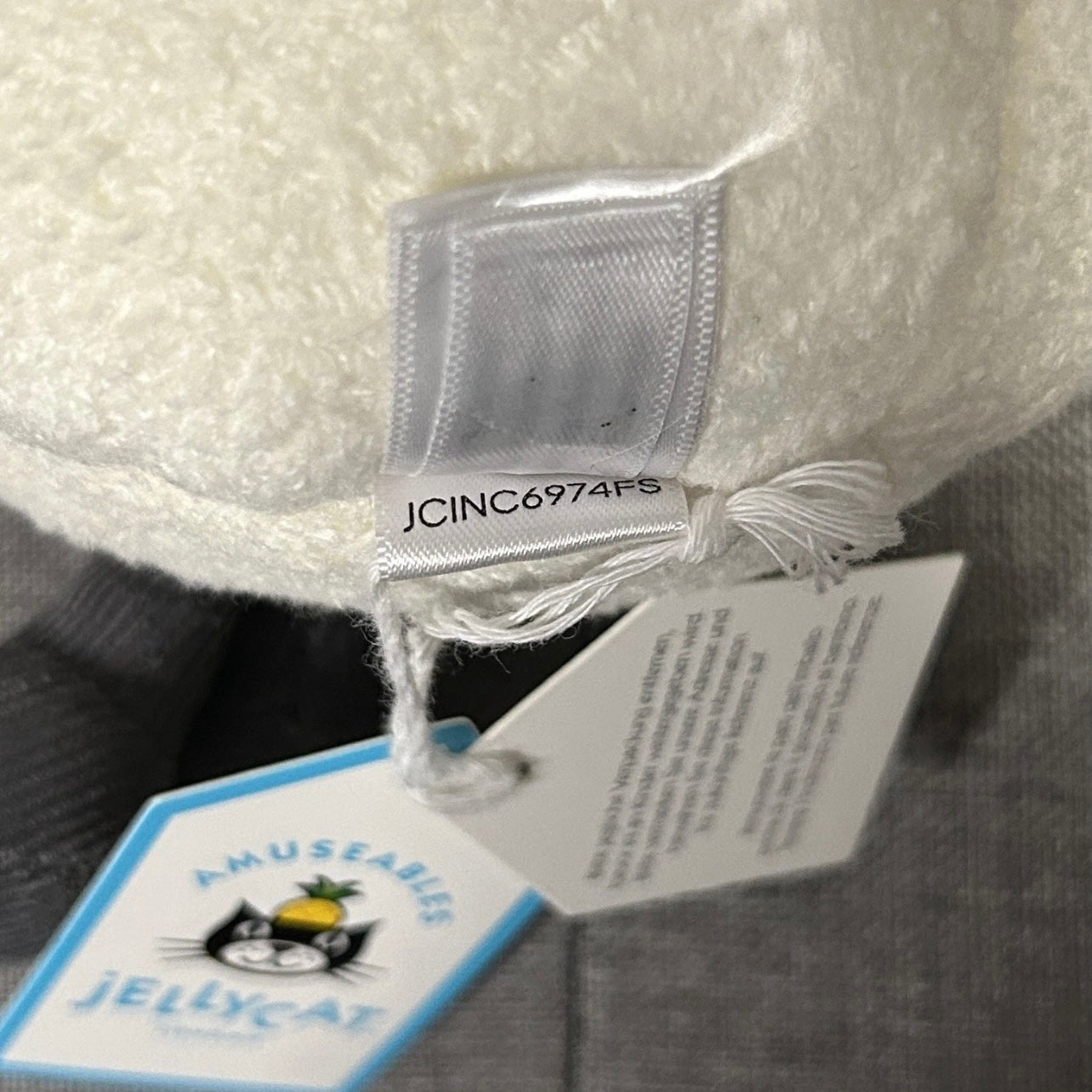 Jellycat Amuseables Skull Planter (Halloween 2025)