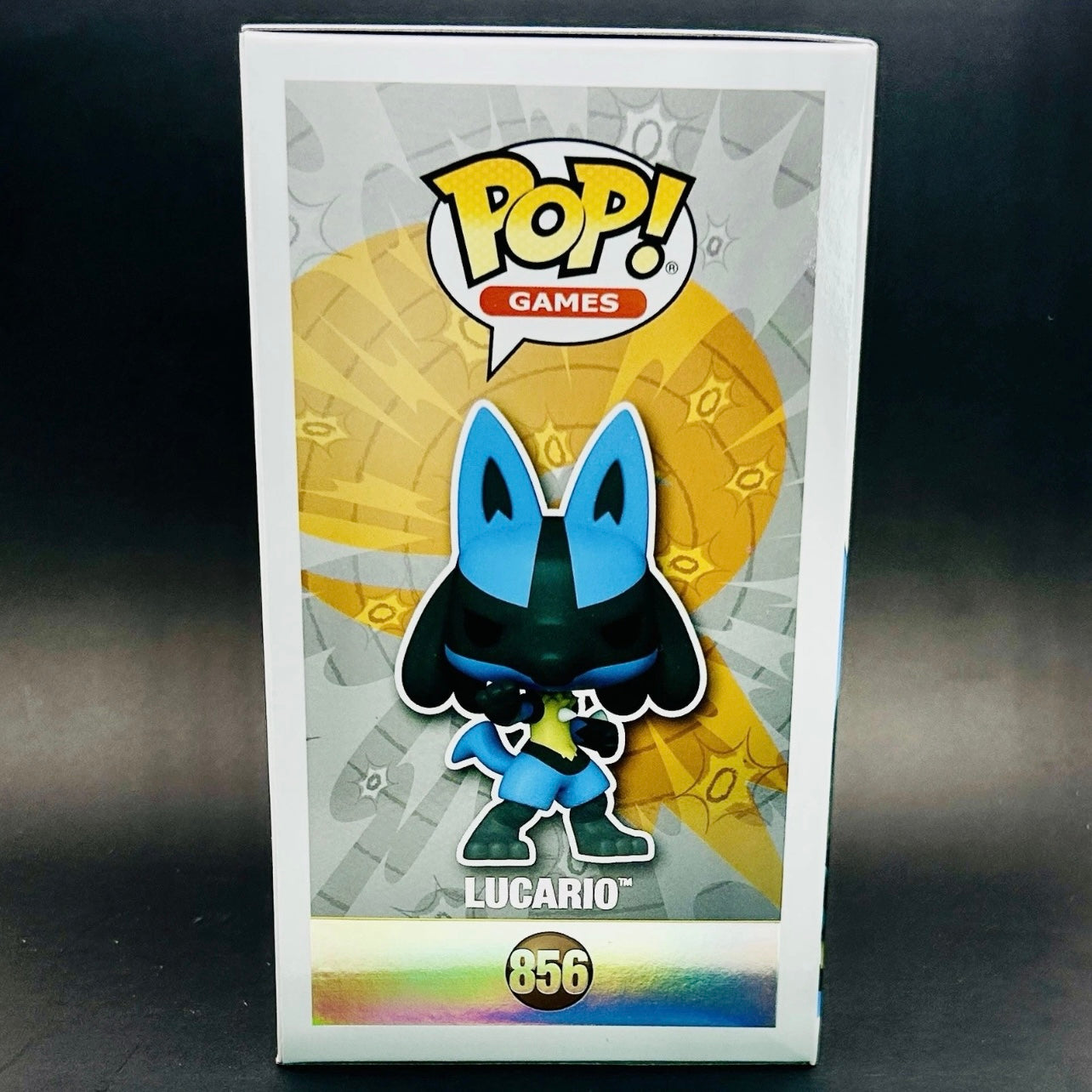Funko Pop! Games: Pokémon- Lucario #856 Pearlescent (Pokémon Center Exclusive)