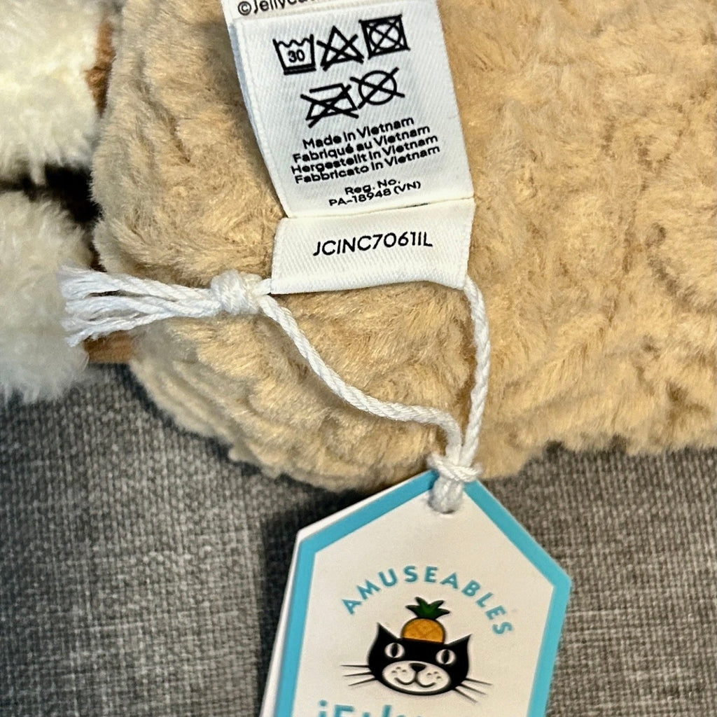 Jellycat Amuseables Peanut Après Ski