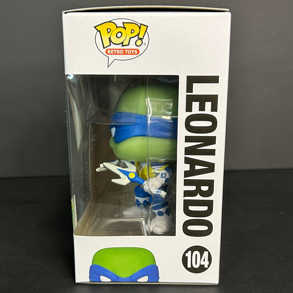 Funko Pop! Retro Toys: Leonardo #104 Blue Ranger - 2022 Summer Convention Exclusive