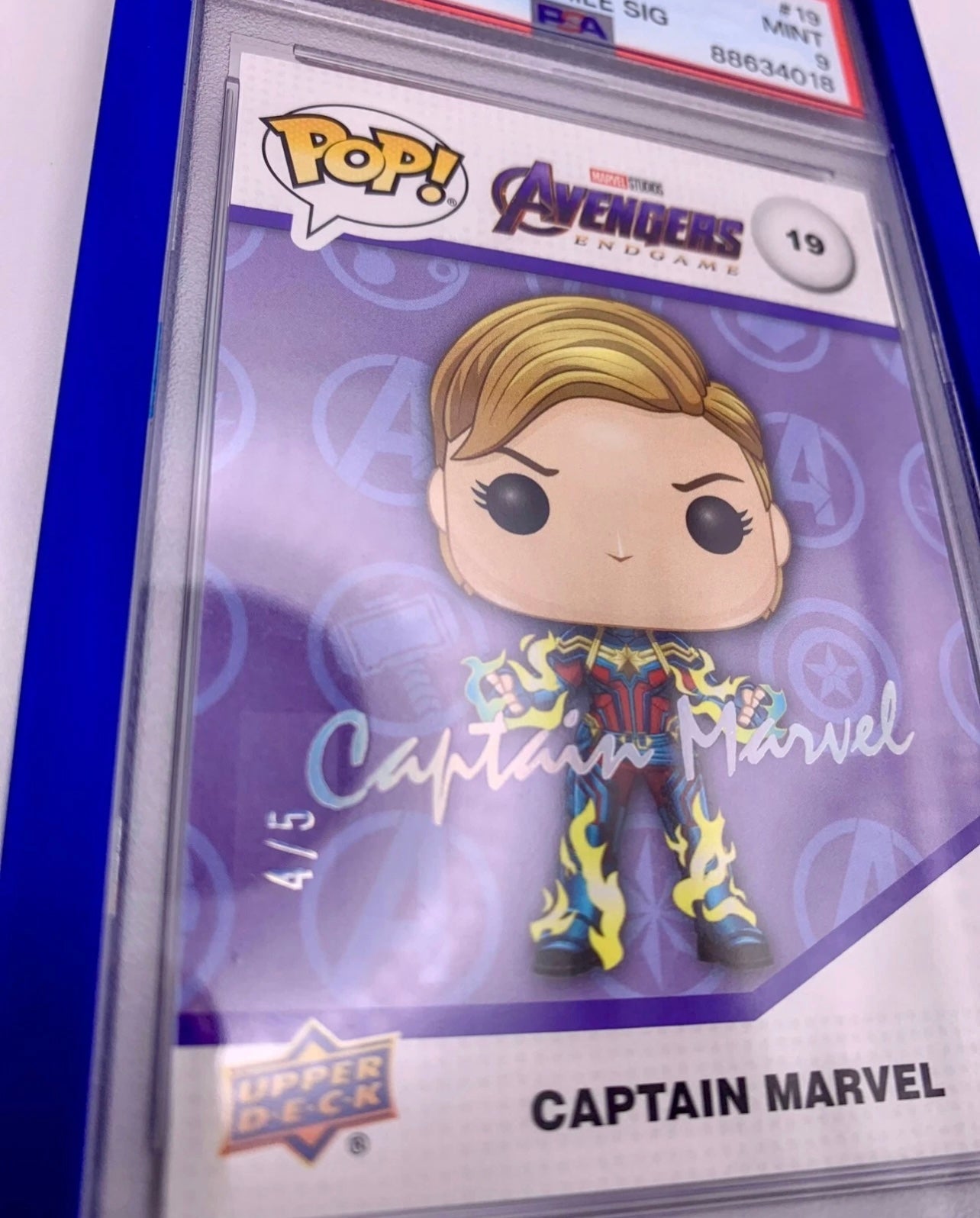 PSA 9 - Captain Marvel Spectrum Facsimile Signature #19 (Numbered 4/5) - 2023 Upper Deck - Funko Infinity Saga