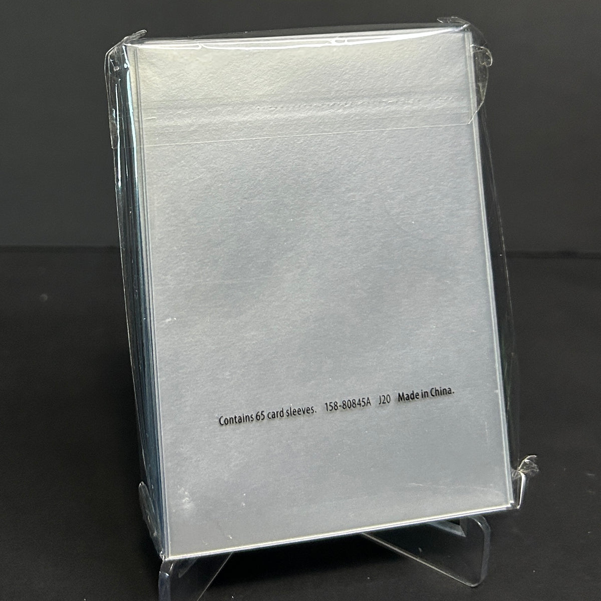 Pokémon TCG Blastoise VMAX Battle Box Sleeves (65 Sleeve Pack)