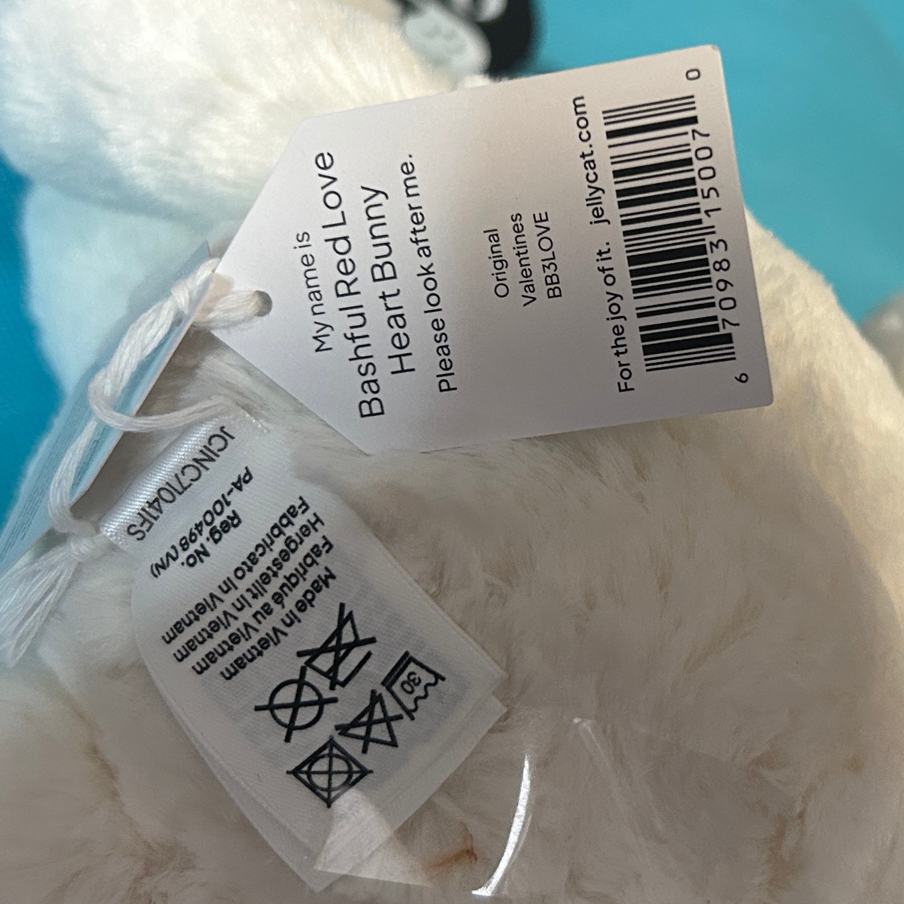 Jellycat Bashful Red Love Heart Bunny - Medium