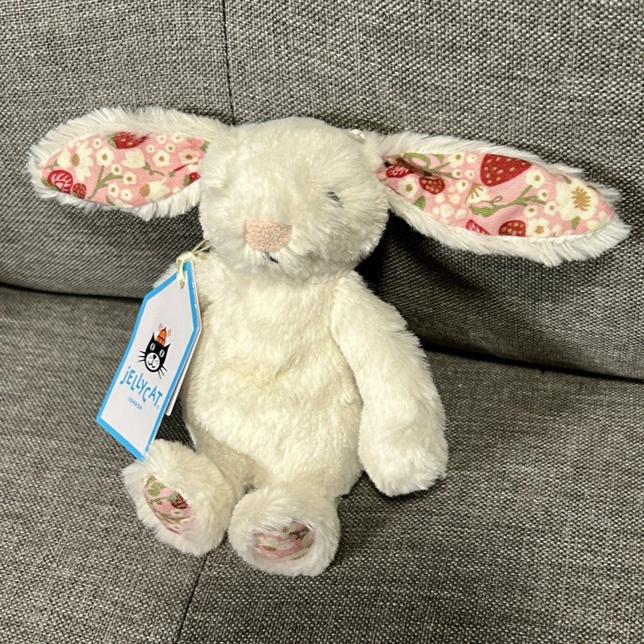 Jellycat Blossom Cream Bunny ‘Berry’ - Bag Charm